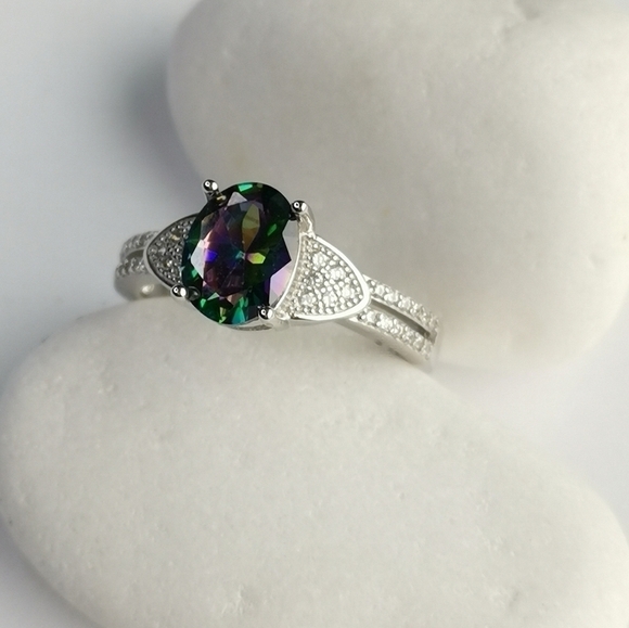 Mystic Topaz cz ring in Sterling Silver size 8 🆕 - Picture 6 of 6